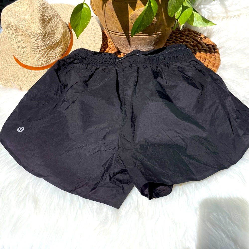 Lululemon Step Out High Rise Short 3” - Picture 4 of 8